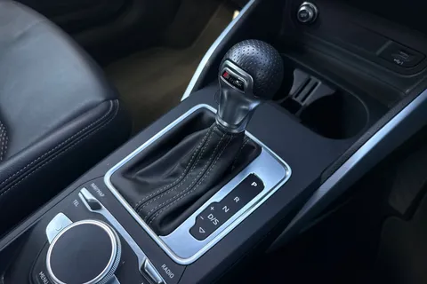 22 of 63 for Audi Q2 S line 35 TFSI 150 PS S tronic