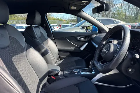 23 of 63 for Audi Q2 S line 35 TFSI 150 PS S tronic