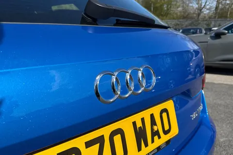 31 of 63 for Audi Q2 S line 35 TFSI 150 PS S tronic