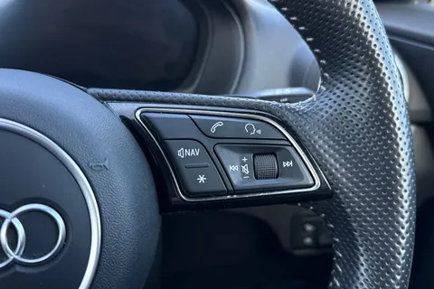 42 of 63 for Audi Q2 S line 35 TFSI 150 PS S tronic