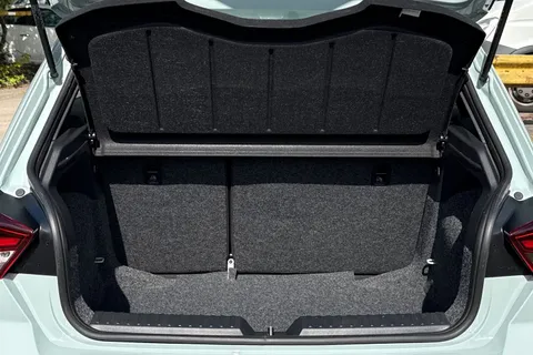 6 of 39 for SEAT Ibiza 1.0 TSI SE Technology Euro 6 (s/s) 5dr