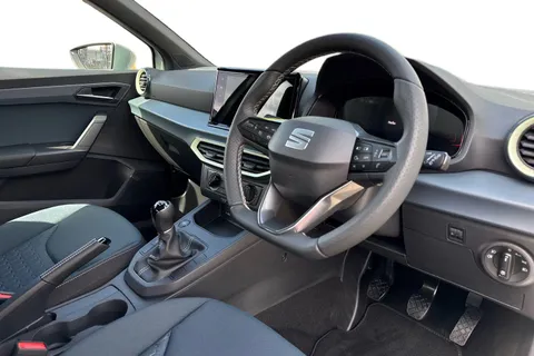 13 of 39 for SEAT Ibiza 1.0 TSI SE Technology Euro 6 (s/s) 5dr