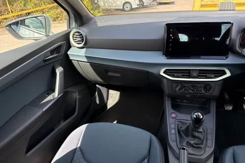 19 of 39 for SEAT Ibiza 1.0 TSI SE Technology Euro 6 (s/s) 5dr