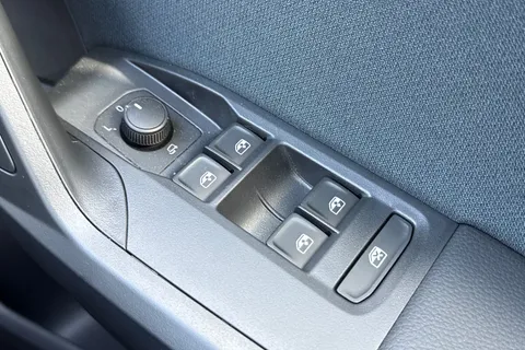 34 of 39 for SEAT Ibiza 1.0 TSI SE Technology Euro 6 (s/s) 5dr