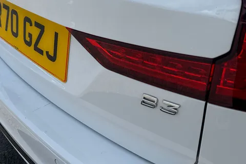 SR70GZJ Volvo V60 2.0 B3 MHEV R-Design Auto Euro 6 (s/s) 5dr Thumbnail #29
