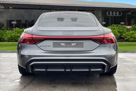 Audi e-tron GT 105kWh Auto quattro 4dr Thumbnail #4