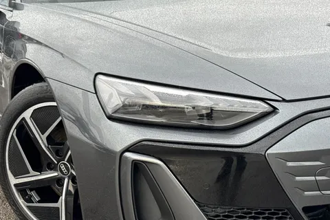 Audi e-tron GT 105kWh Auto quattro 4dr Thumbnail #8