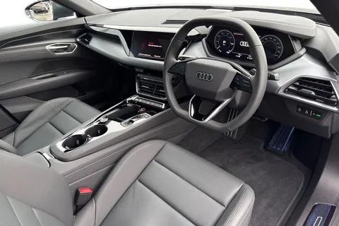 Audi e-tron GT 105kWh Auto quattro 4dr Thumbnail #13