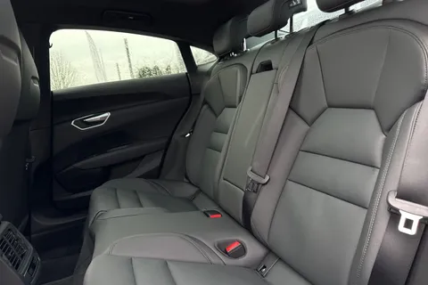 Audi e-tron GT 105kWh Auto quattro 4dr Thumbnail #18