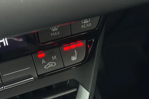 Audi e-tron GT 105kWh Auto quattro 4dr Thumbnail #33