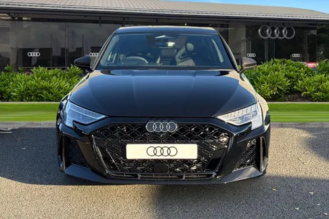  Audi RS 3 2.5 TFSI Carbon Vorsprung S Tronic quattro Euro 6 (s/s) 4dr Thumbnail #5