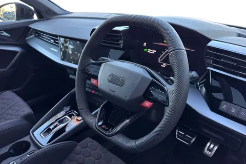  Audi RS 3 2.5 TFSI Carbon Vorsprung S Tronic quattro Euro 6 (s/s) 4dr Thumbnail #13