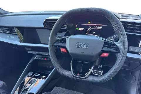  Audi RS 3 2.5 TFSI Carbon Vorsprung S Tronic quattro Euro 6 (s/s) 4dr Thumbnail #17