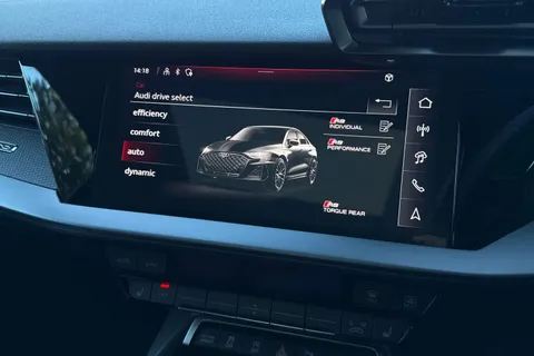  Audi RS 3 2.5 TFSI Carbon Vorsprung S Tronic quattro Euro 6 (s/s) 4dr Thumbnail #29