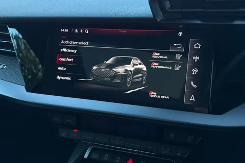  Audi RS 3 2.5 TFSI Carbon Vorsprung S Tronic quattro Euro 6 (s/s) 4dr Thumbnail #30