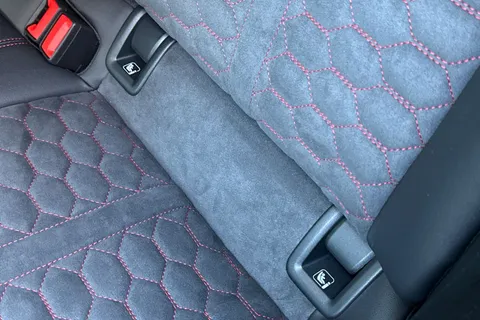  Audi RS 3 2.5 TFSI Carbon Vorsprung S Tronic quattro Euro 6 (s/s) 4dr Thumbnail #52