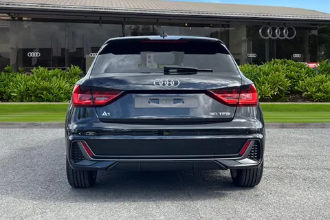  Audi A1 1.0 TFSI 30 S line Sportback Euro 6 (s/s) 5dr Thumbnail #4