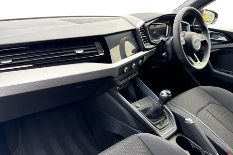  Audi A1 1.0 TFSI 30 S line Sportback Euro 6 (s/s) 5dr Thumbnail #14