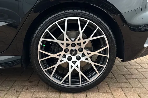  Audi RS 3 2.5 TFSI Carbon Vorsprung Sportback S Tronic quattro Euro 6 (s/s) 5dr Thumbnail #12