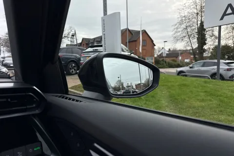  Audi RS 3 2.5 TFSI Carbon Vorsprung Sportback S Tronic quattro Euro 6 (s/s) 5dr Thumbnail #20