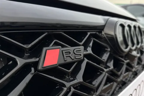 Audi RS 3 2.5 TFSI Carbon Vorsprung Sportback S Tronic quattro Euro 6 (s/s) 5dr Thumbnail #31