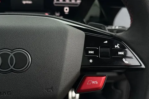  Audi RS 3 2.5 TFSI Carbon Vorsprung Sportback S Tronic quattro Euro 6 (s/s) 5dr Thumbnail #48
