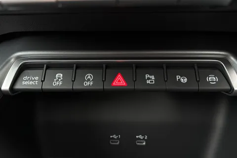  Audi RS 3 2.5 TFSI Carbon Vorsprung Sportback S Tronic quattro Euro 6 (s/s) 5dr Thumbnail #57