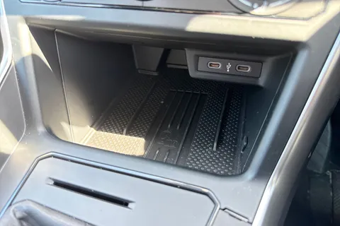 CY75DWP Volkswagen Polo 1.0 Life 80 PS 5dr⭐Parking sensors Front & Rear⭐ Thumbnail #37