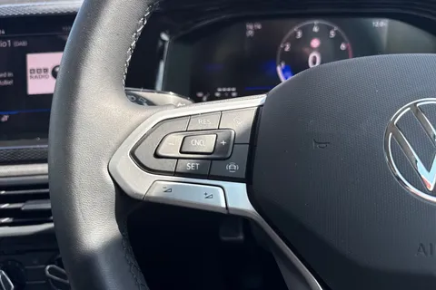 CY75DWP Volkswagen Polo 1.0 Life 80 PS 5dr⭐Parking sensors Front & Rear⭐ Thumbnail #42