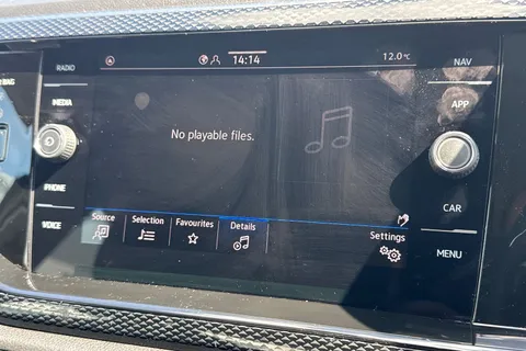 CY75DWP Volkswagen Polo 1.0 Life 80 PS 5dr⭐Parking sensors Front & Rear⭐ Thumbnail #46