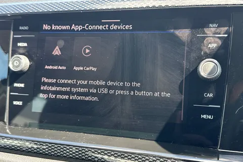 CY75DWP Volkswagen Polo 1.0 Life 80 PS 5dr⭐Parking sensors Front & Rear⭐ Thumbnail #48