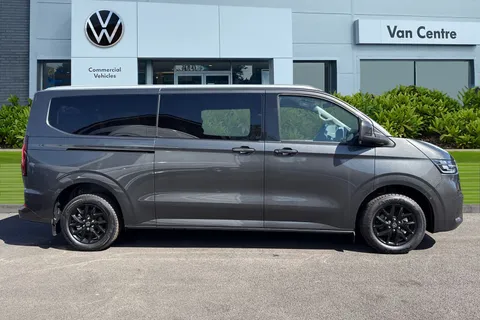 MF26FHJ Volkswagen Transporter Shuttle Style 286ps 65kwh electric Thumbnail #4