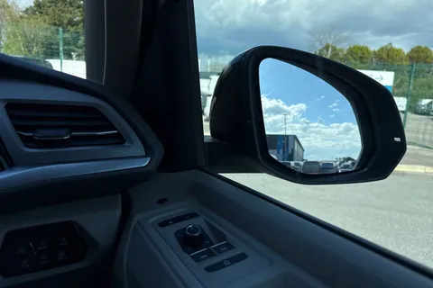 DG26BVA Volkswagen California Ocean T7 SWB 150 PS DSG - 19' Wheels /Tow Package Thumbnail #20