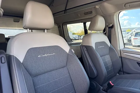 DG26BVA Volkswagen California Ocean T7 SWB 150 PS DSG - 19' Wheels /Tow Package Thumbnail #23