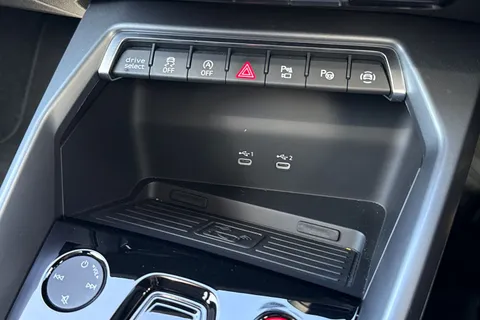 DL75RNZ Audi RS 3 RS 3 Sportback Carbon Black   400 PS S tronic Thumbnail #38