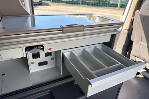 DG26BVA Volkswagen California Ocean T7 SWB 150 PS DSG - 19' Wheels /Tow Package Thumbnail #37