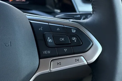 DG26BVA Volkswagen California Ocean T7 SWB 150 PS DSG - 19' Wheels /Tow Package Thumbnail #45