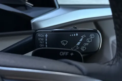 DG26BVA Volkswagen California Ocean T7 SWB 150 PS DSG - 19' Wheels /Tow Package Thumbnail #46