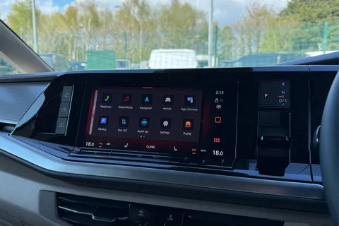 DG26BVA Volkswagen California Ocean T7 SWB 150 PS DSG - 19' Wheels /Tow Package Thumbnail #48