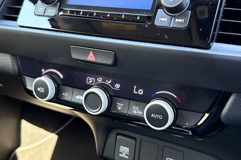 21 of 50 for Honda Jazz 1.5 h i-MMD SE eCVT Euro 6 (s/s) 5dr