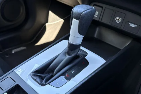 22 of 50 for Honda Jazz 1.5 h i-MMD SE eCVT Euro 6 (s/s) 5dr