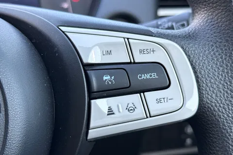 35 of 50 for Honda Jazz 1.5 h i-MMD SE eCVT Euro 6 (s/s) 5dr