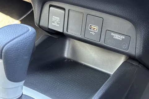 37 of 50 for Honda Jazz 1.5 h i-MMD SE eCVT Euro 6 (s/s) 5dr