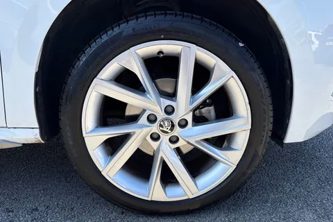 HG72OOJ Škoda Kamiq 1.0 TSI SE L Executive DSG Euro 6 (s/s) 5dr Thumbnail #11