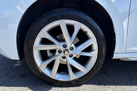 HG72OOJ Škoda Kamiq 1.0 TSI SE L Executive DSG Euro 6 (s/s) 5dr Thumbnail #13