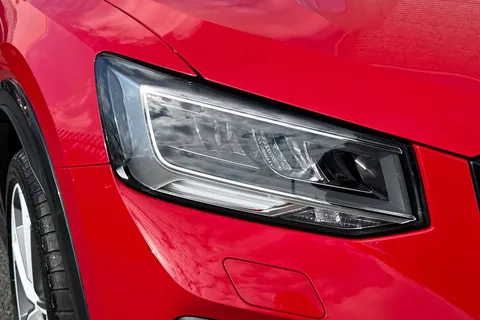 Audi SQ2 2.0 TFSI Black Edition S Tronic quattro Euro 6 (s/s) 5dr Thumbnail #9