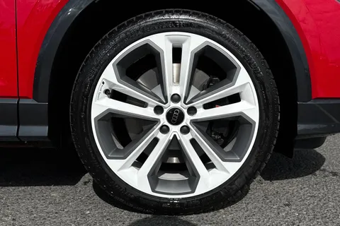 Audi SQ2 2.0 TFSI Black Edition S Tronic quattro Euro 6 (s/s) 5dr Thumbnail #10