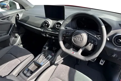 Audi SQ2 2.0 TFSI Black Edition S Tronic quattro Euro 6 (s/s) 5dr Thumbnail #14