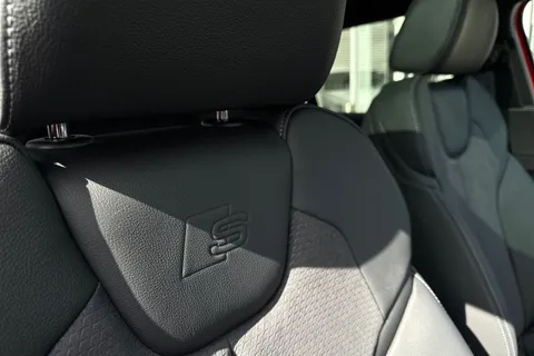 Audi SQ2 2.0 TFSI Black Edition S Tronic quattro Euro 6 (s/s) 5dr Thumbnail #44