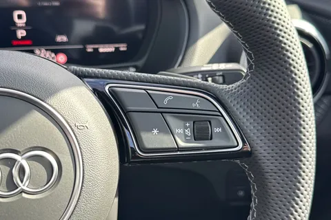 Audi SQ2 2.0 TFSI Black Edition S Tronic quattro Euro 6 (s/s) 5dr Thumbnail #52